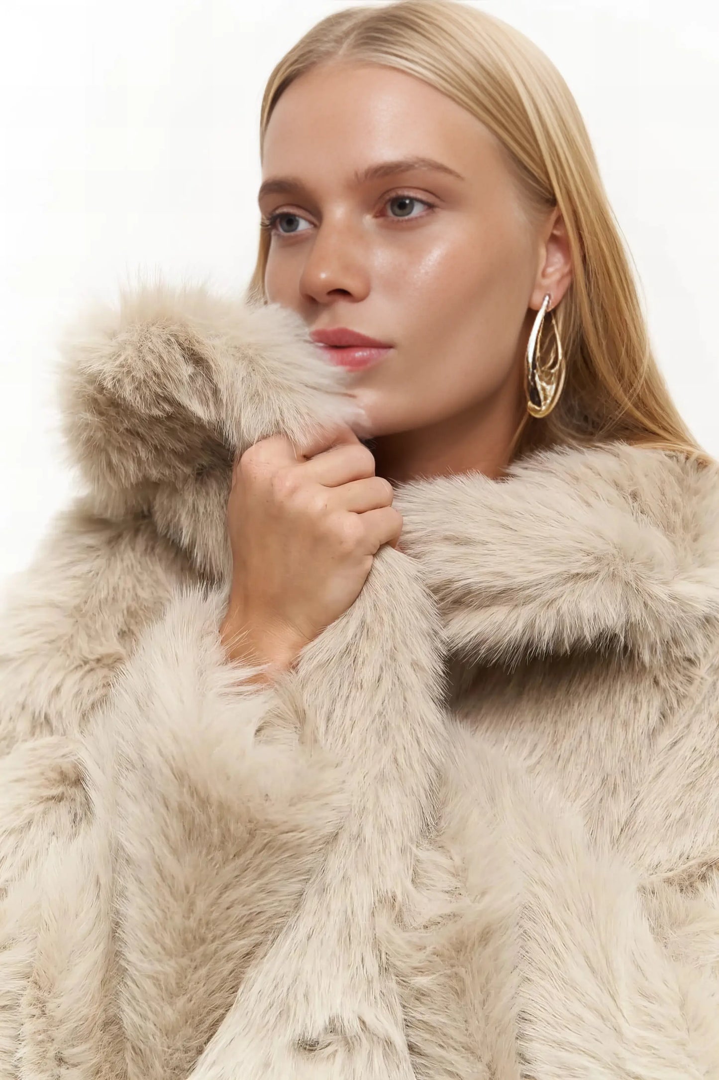 Faux Fur Artic Glow - Black